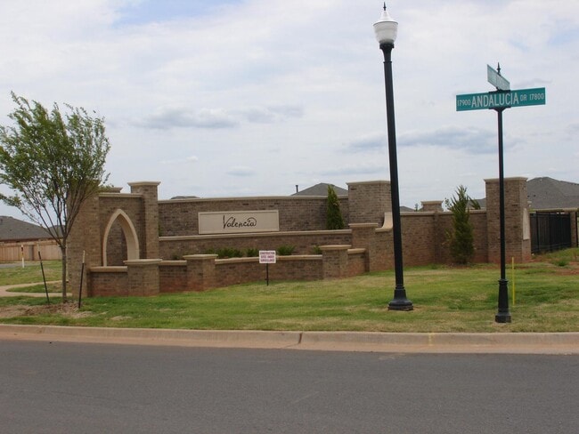 Photo - 4 Bd / 2 Ba in Valencia - Deer Creek Schools