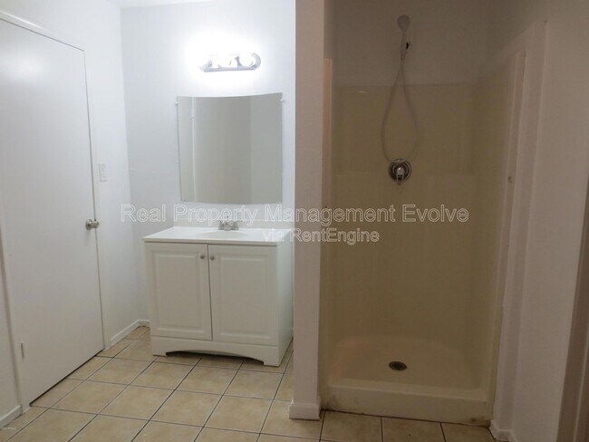 Photo - 2950 E Mobile Ln