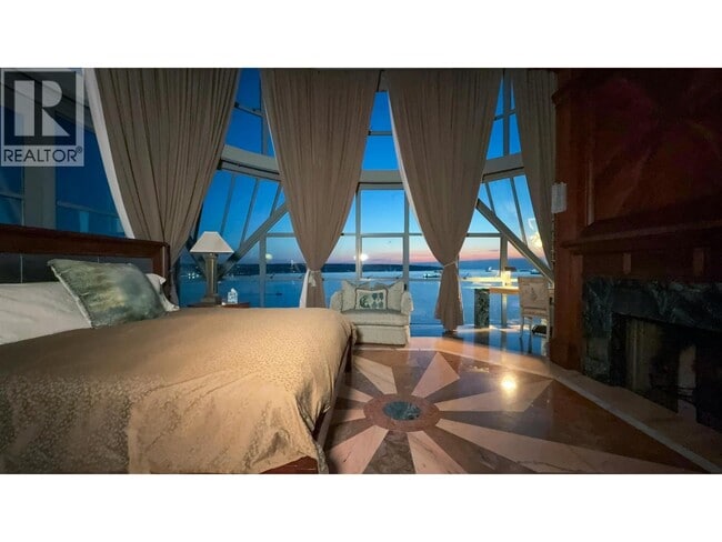 Photo - 1861 Beach Ave Unité 17