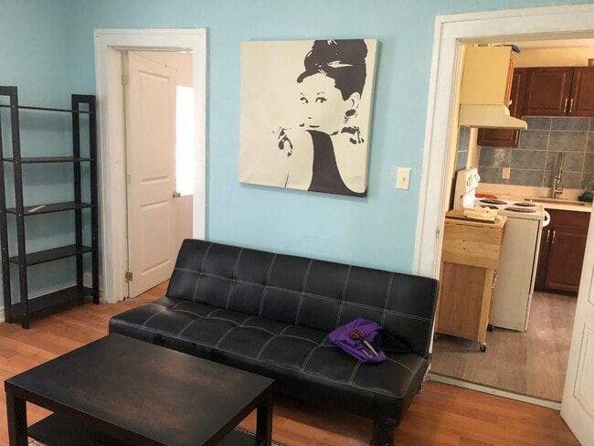 Photo - 181 California Av