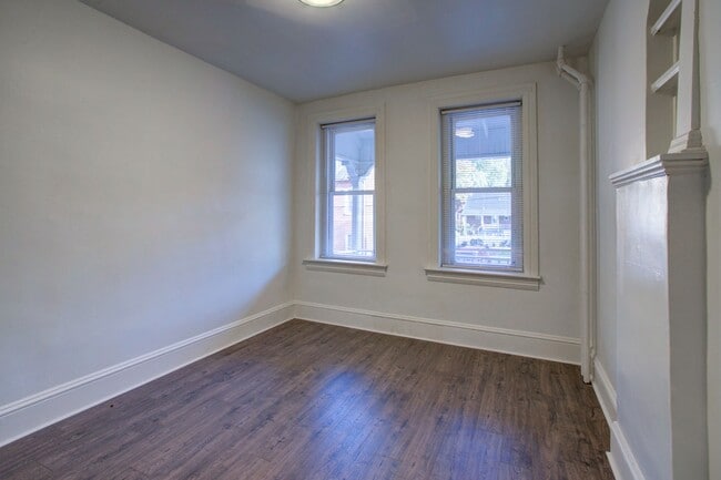 649 St Joseph St Unit 1
