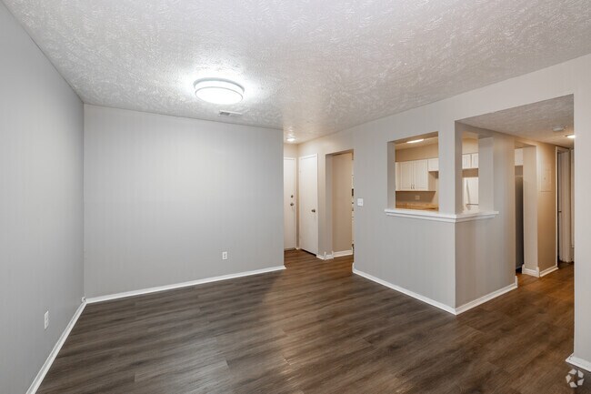 1BR, 1BA - 800SF - Dining Area - Cedar Heights