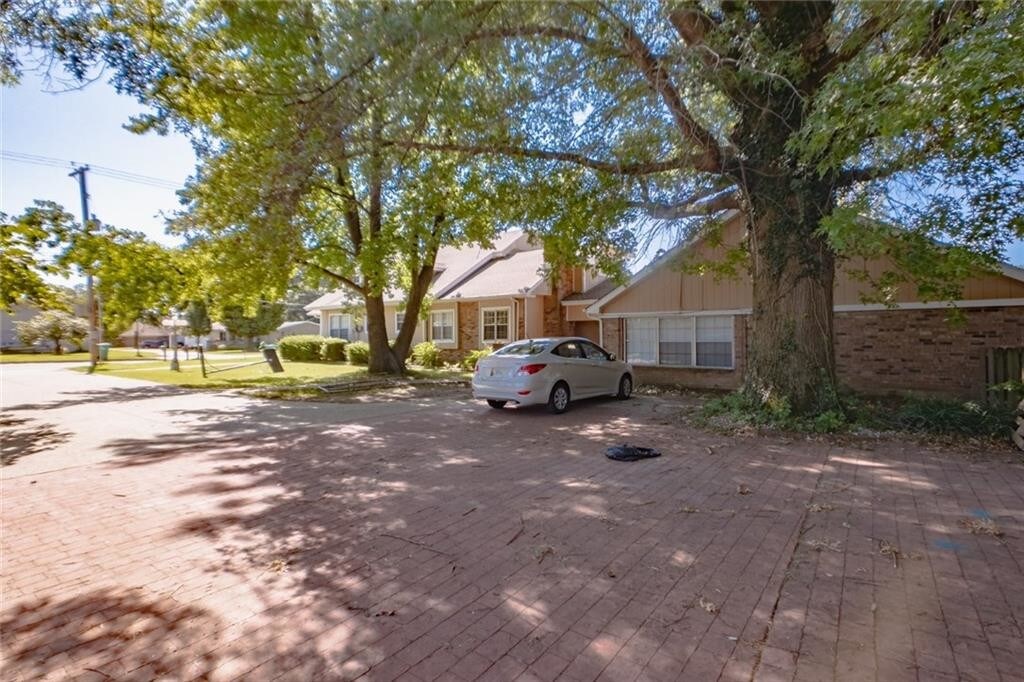 Photo - 3004 S Turner St