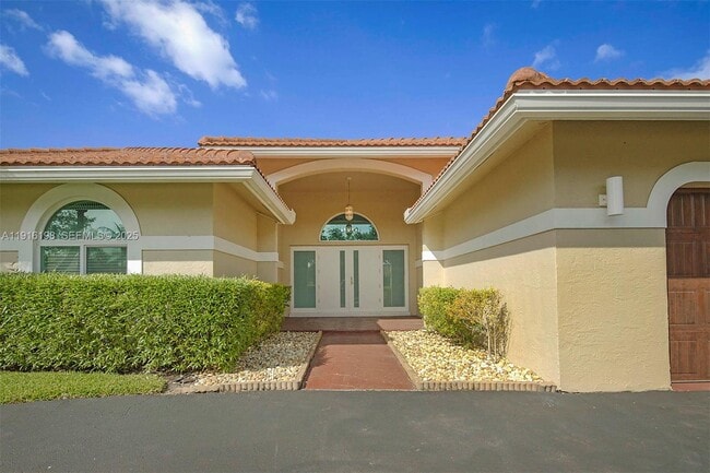 Photo - 10133 NW 48th Dr