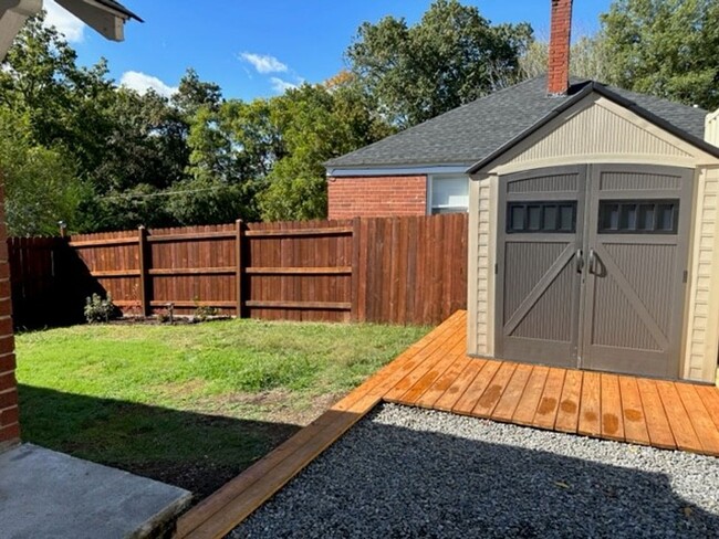 Photo - ONE BEDROOM, ONE LEVEL DUPLEX APARTMENT IN...