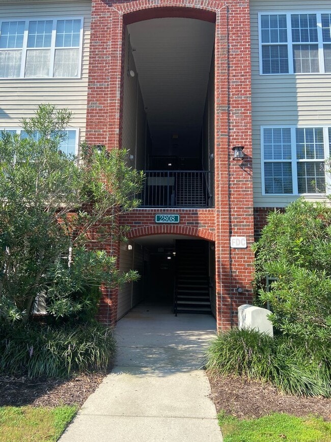 Photo - 2808 Bloomfield Ln Unit 205