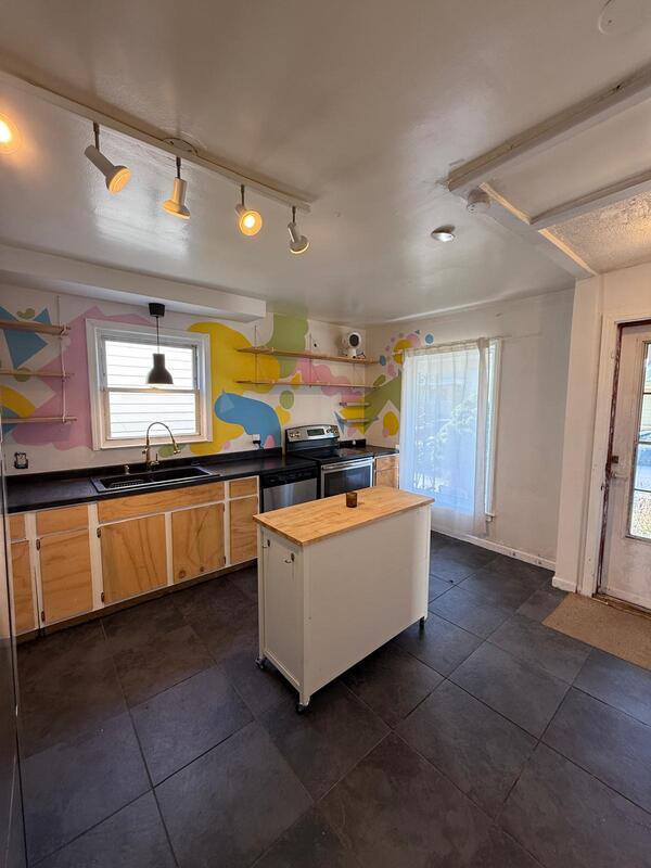 Photo - 12062 Moran St