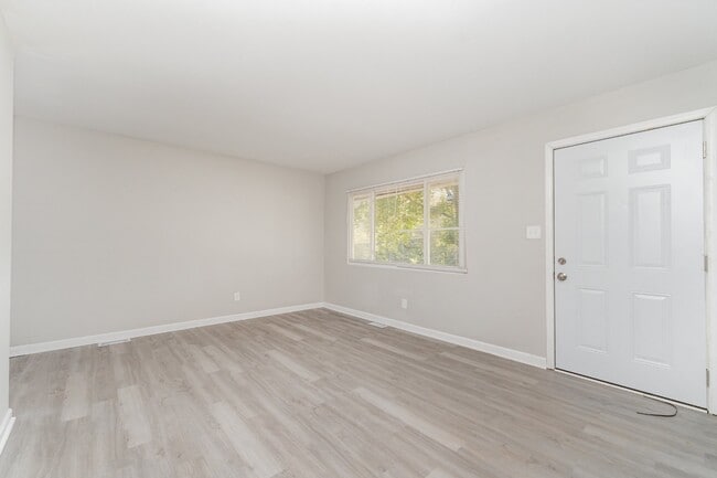 Photo - 815 Norwood Dr