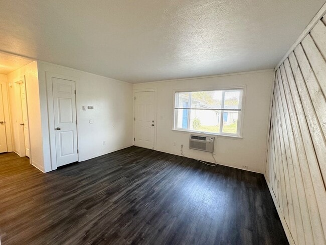 Photo - 207 N Indiana Ave Unit 207-2