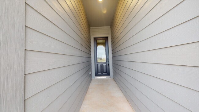 Photo - 122 Hazelnut Dr