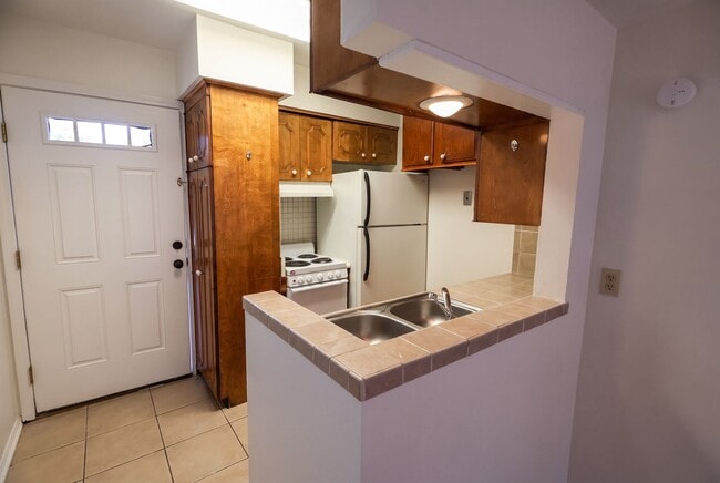 Photo - 3730 Fairfield Ave