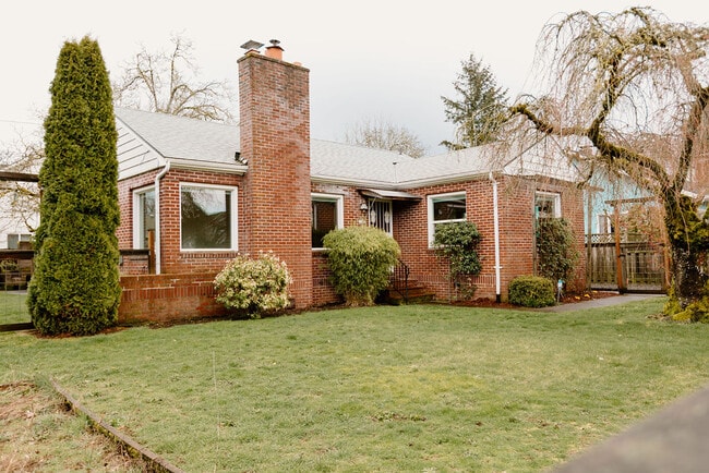 3200 SE 78th Ave - 3200 SE 78TH AVE