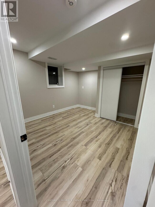 Photo - 36 Bonnycastle Dr
