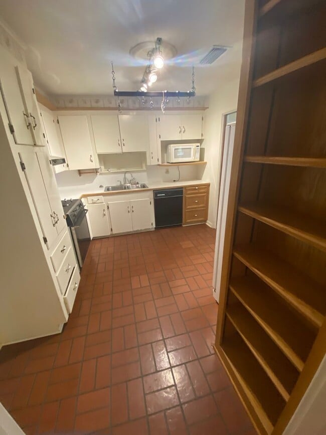 Photo - ** Charming 3 Bedroom/2 Bath Blanchard Home **