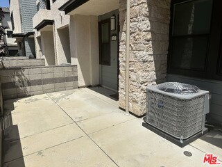 Photo - 2957 W Lincoln Ave