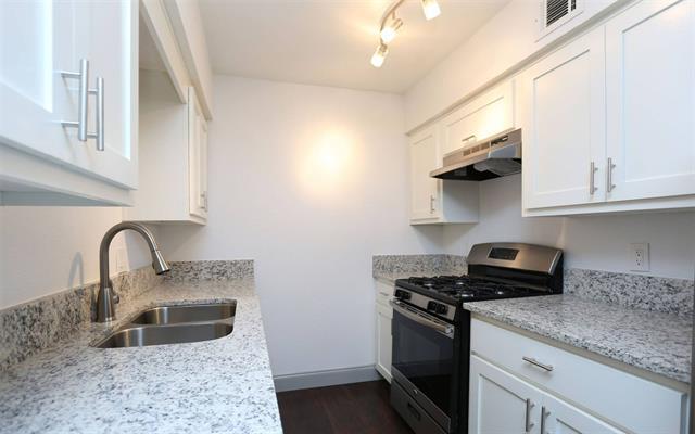 Photo - 404 E 9th St Unit 4-109