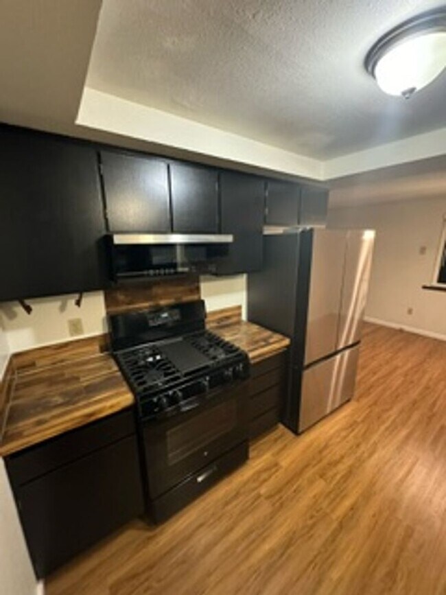 Photo - Villalpando - 1218-1222 Summers Lane PM 9-26-2023 Unidad 1222