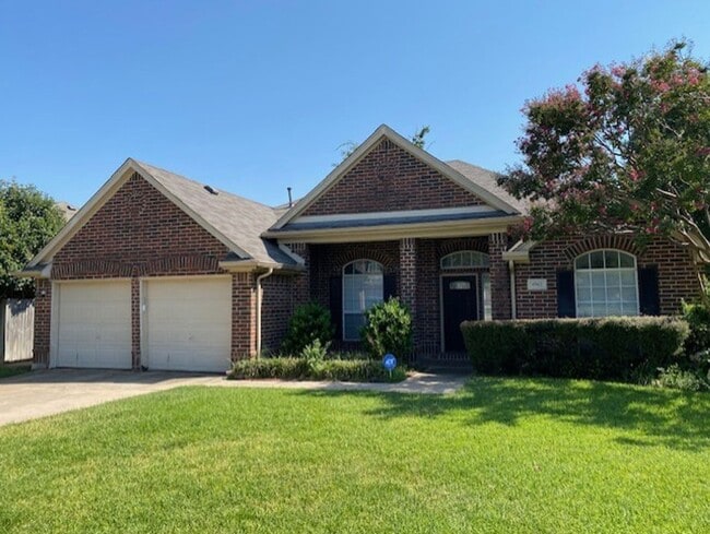 Building Photo - Coming Soon in Fort Worth! 4 bedroom with ... Rental