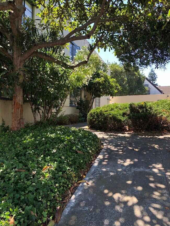 Photo - 298 Fairmount Ave Unidad Charming 2 bedroom 1 bath