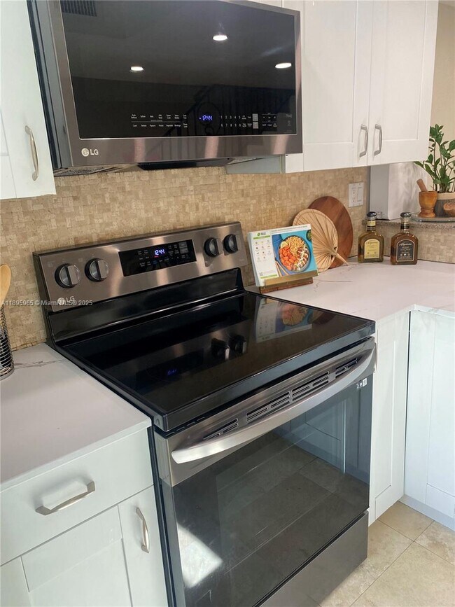 Photo - 4600 SW 67th Ave Unit 240