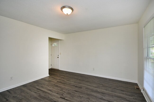 Photo - New Lower Price! Remodeled 3 bed / 1.5 bath home near downtown Spartanburg