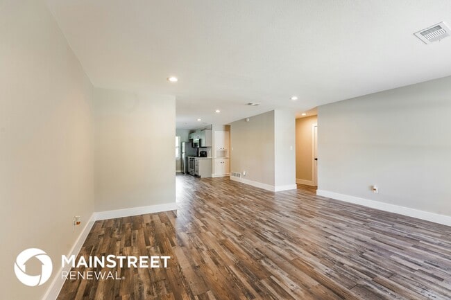 Photo - 2721 Northview Pl