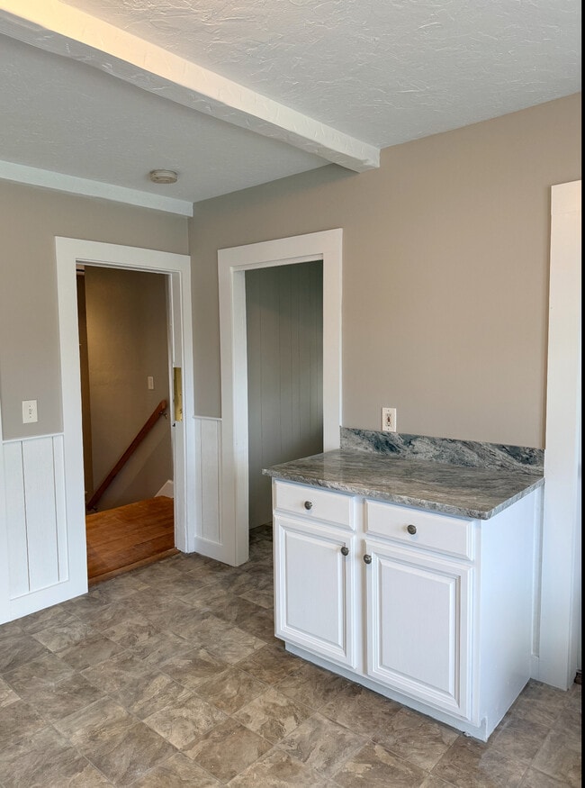 Photo - 260 Providence Rd Unit second floor