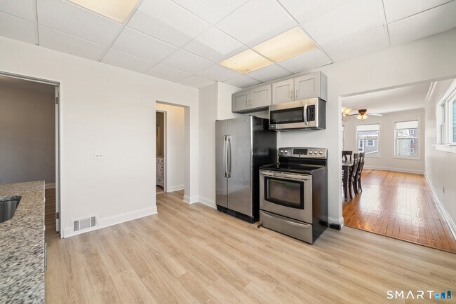 Photo - 712-714 Madison Ave