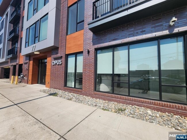 Building Photo - 77 Ridge Rd Unit 306 Rental