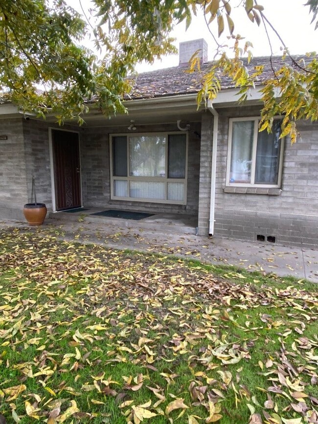 Building Photo - 1516 Scenic Dr Unit 1516