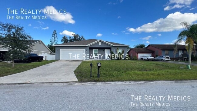 Photo - 1067 Sheridan Ave NW