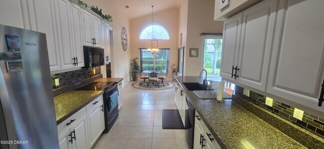 Photo - 1279 Royal Pointe Ln