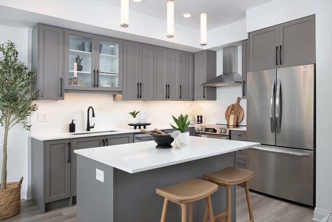 Photo - Ledbury Park