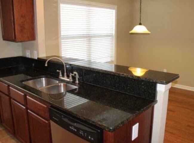Photo - 2451 Waterstone Cir