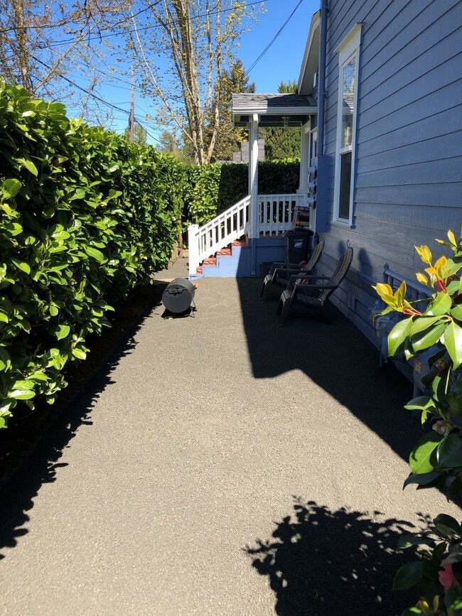 Photo - Beautiful Ground Level 1Bed/1Bath with out... Unit 2