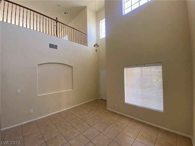 Photo - 5980 Fidenza Ave