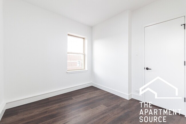 Photo - 1553 W Hollywood Ave Unit 401