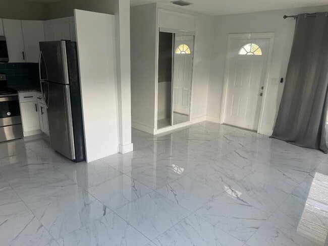 Photo - 2340 Avenue M