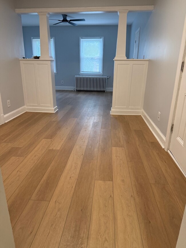 Building Photo - 3008 Nelson Pl SE Unit #3