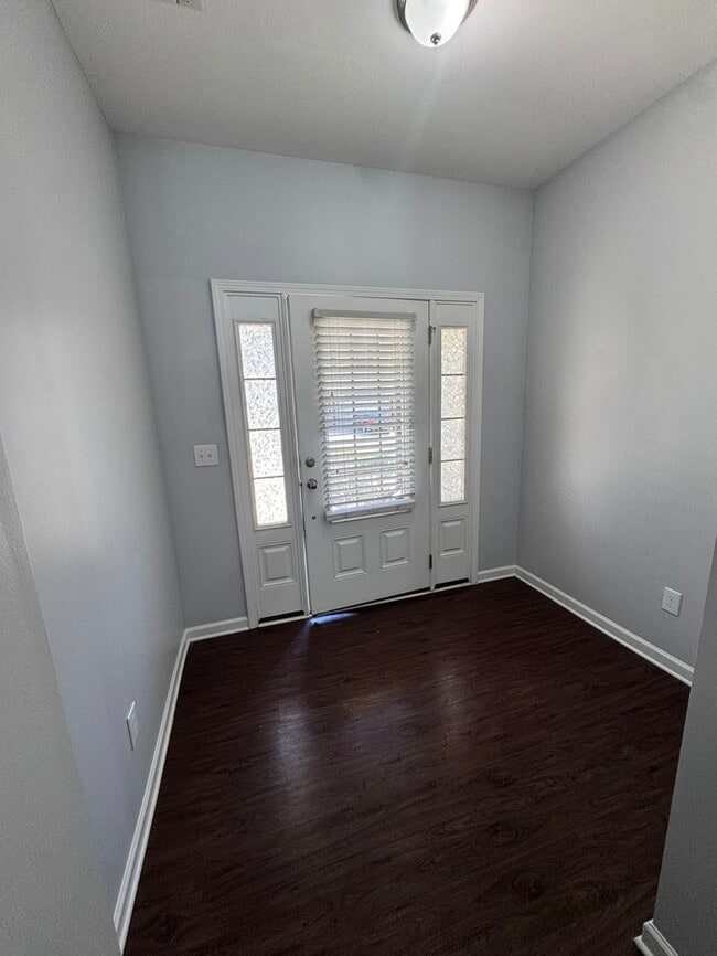 Photo - MOVE IN READY! 3 Bed 2.5 Bath Town Home