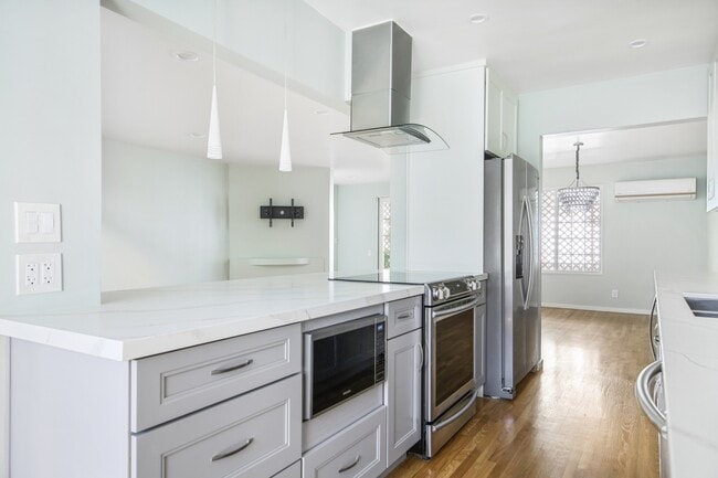 Photo - 1020 19th St Unidad 5