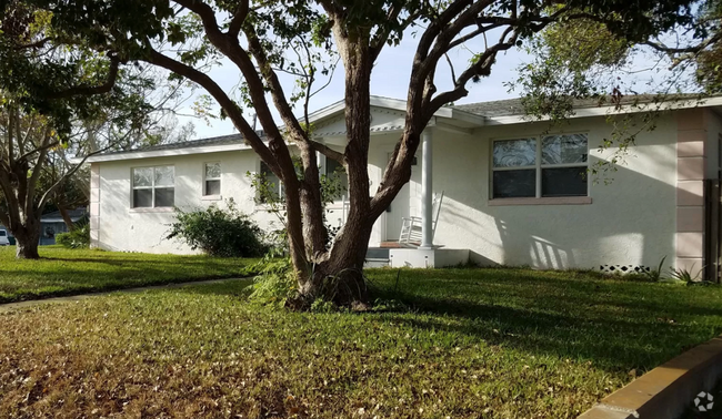 Building Photo - 3 bedroom 2 Bath for Rent Rental