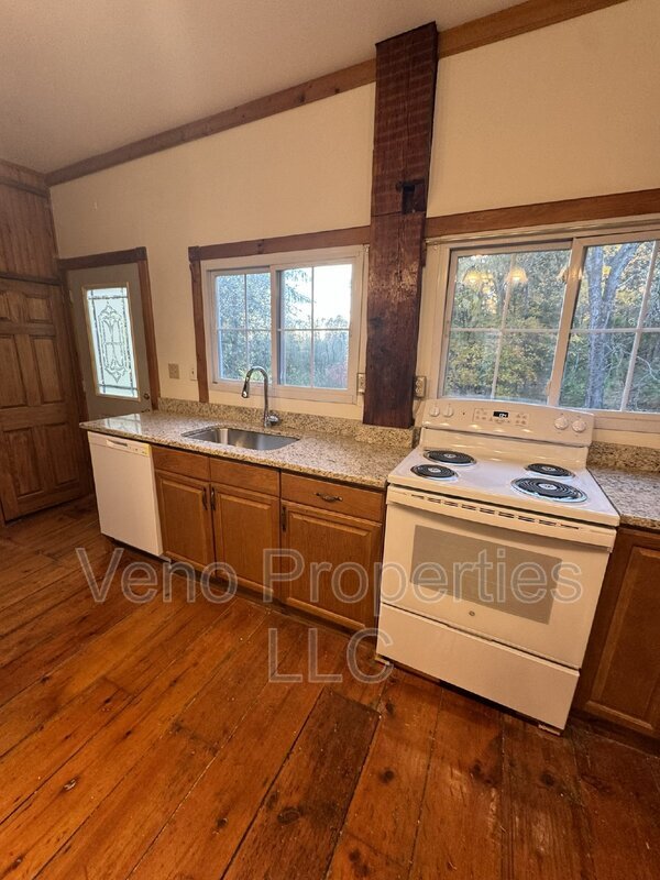 958 Main St Condo Unit A Condo for Rent in Clifton Park, NY