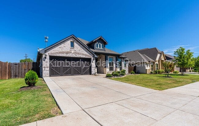Building Photo - 213 Lariat Trail Rental