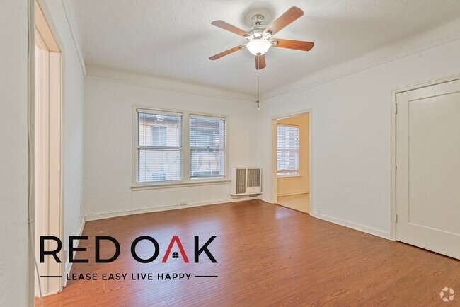 Building Photo - Charming and Cozy One Bedroom Featuring Lo... Unit 208 Rental