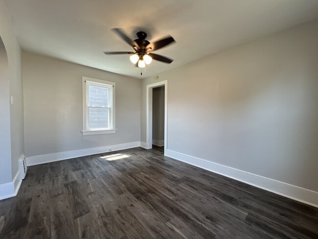 Photo - 1227 Elm St