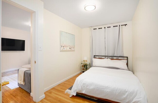 Photo - 227 E 30th St Unit SI ID1473158P