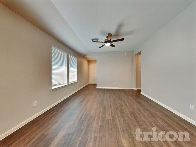 Photo - 6918 Scarlet Sagebrush St