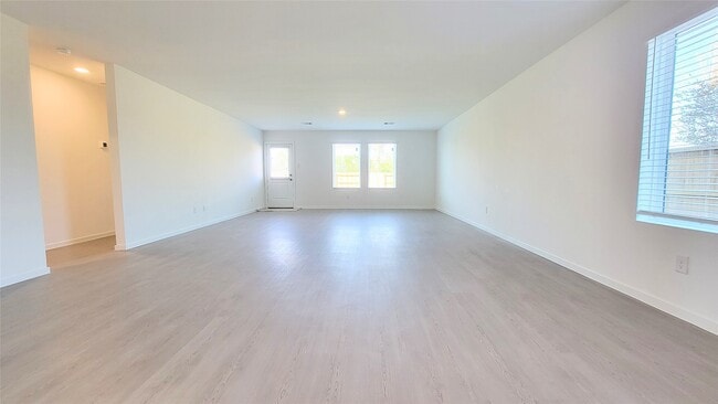 Photo - 27634 Spearmint Ridge Dr