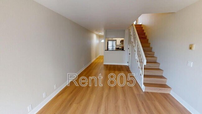 Photo - 309 E Surfside Dr